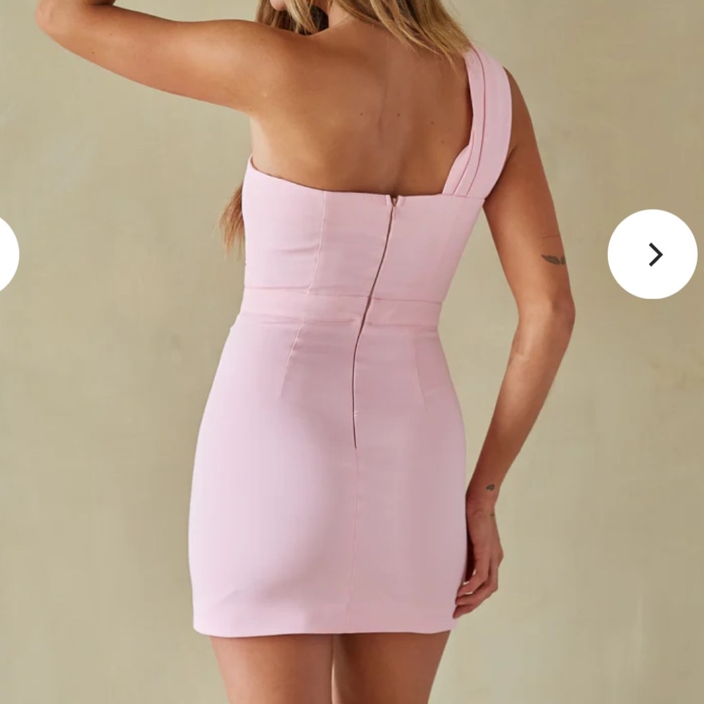 NWT!! American Threads Zola One Shoulder Mini Dress. - Picture 3 of 6